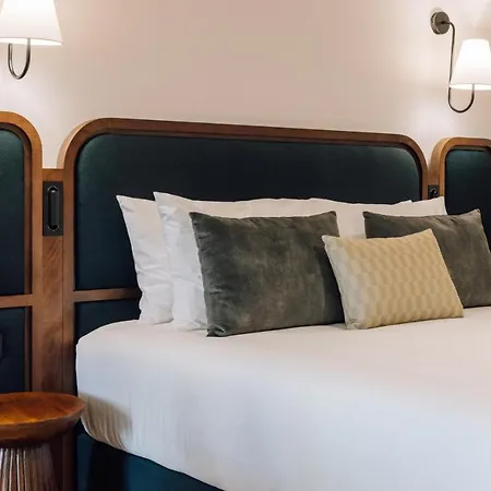 Ando Living - Madalena House Apartment