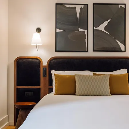 Ando Living - Madalena House Apartment *