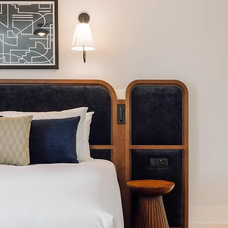 Ando Living - Madalena House Apartment