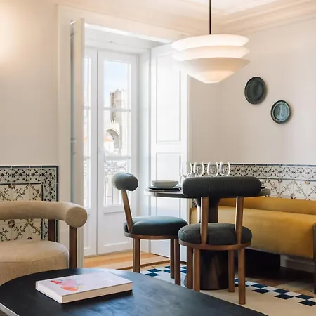Ando Living - Madalena House Apartment *