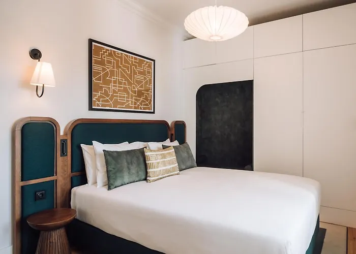 Ando Living - Madalena House Appart hôtel
