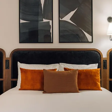 Aparthotel Ando Living - Madalena House 4*
